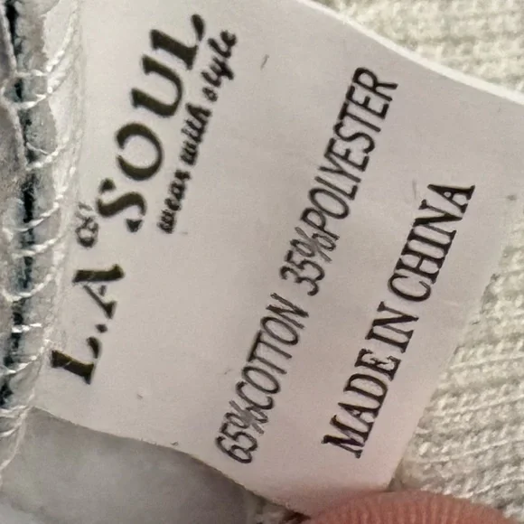 NWOT! LA SOUL Forest Print Sweatshirt, SMALL - Picture 4 of 7